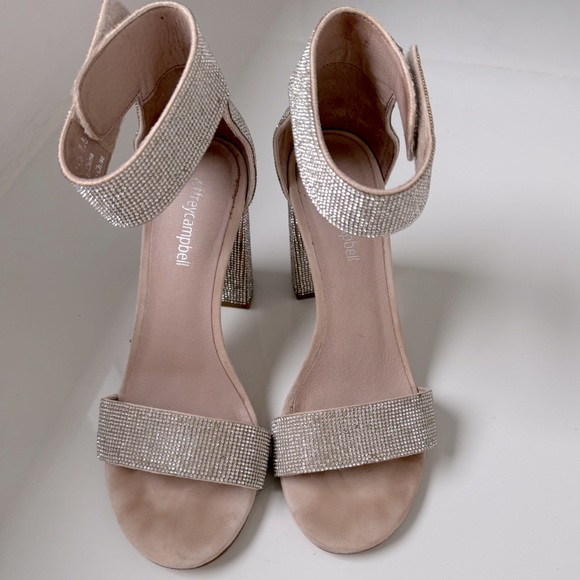 Jeffrey Campbell Lindsay show - Picture 2 of 9